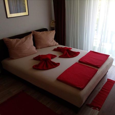 ורדניק Apartments Victoria 022 מראה חיצוני תמונה