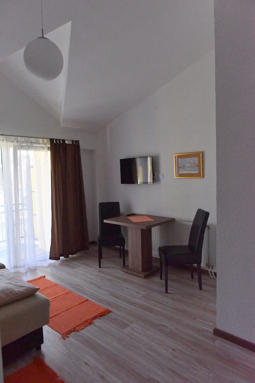 ורדניק Apartments Victoria 022 מראה חיצוני תמונה